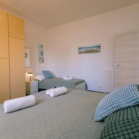 Apartament Lomellina Bay