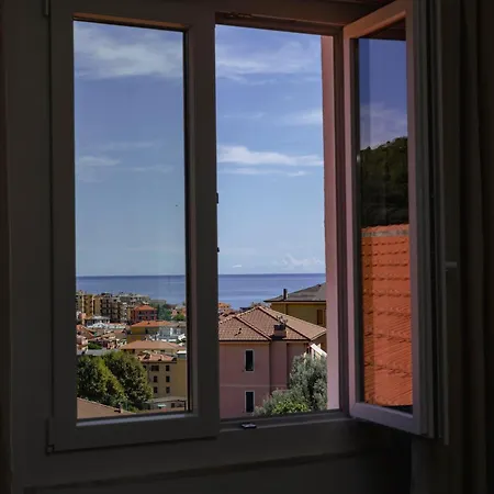 Lomellina Bay Διαμέρισμα Varazze