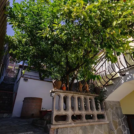 Lomellina Bay * Varazze